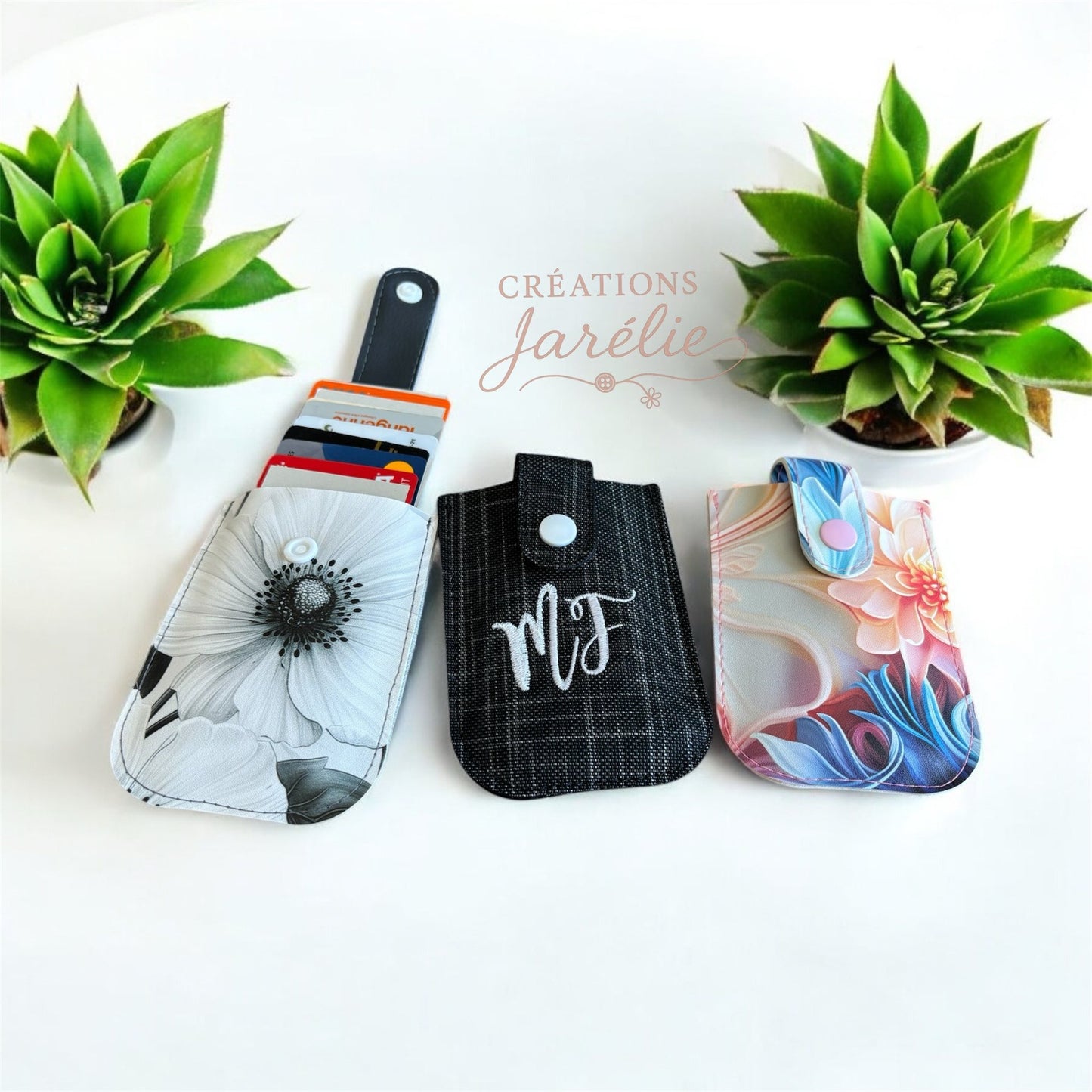 POCH - Pull-out Card Holder Pattern