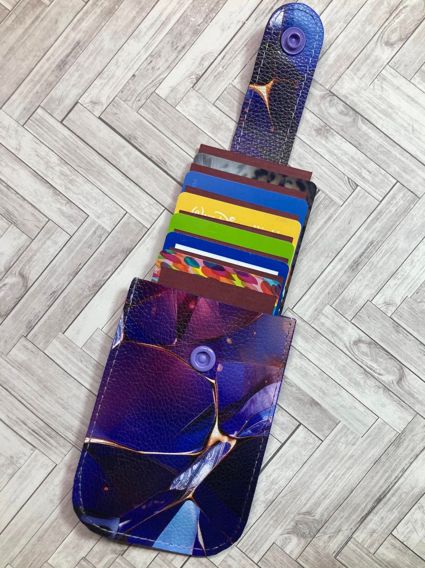 POCH - Pull-out Card Holder Pattern