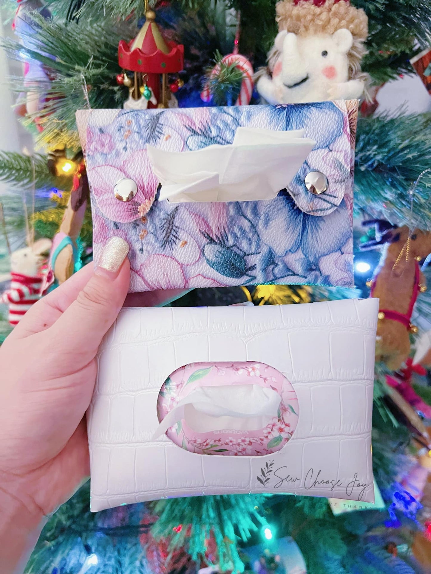 Pristine Tissue Holder Pattern