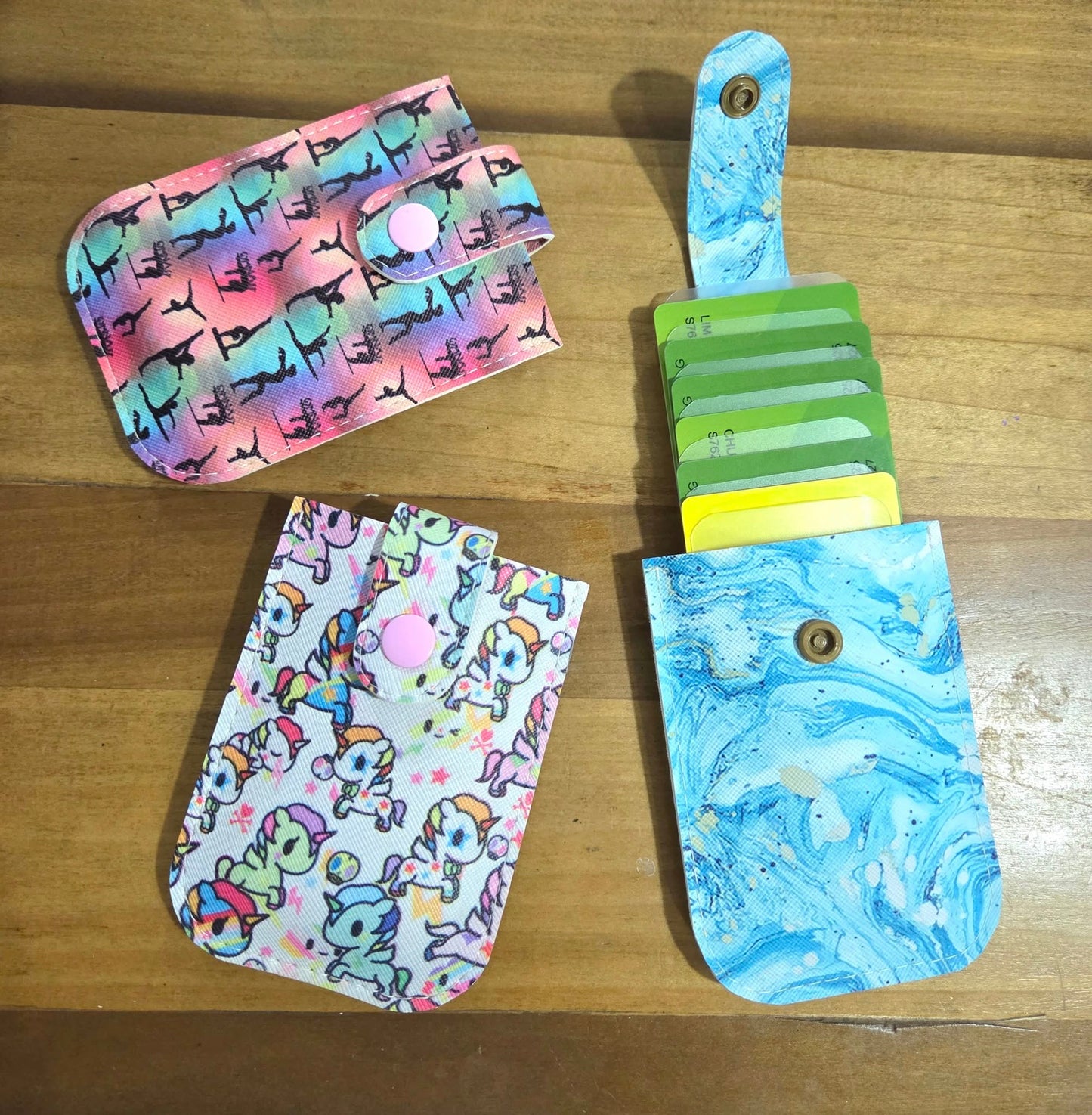 POCH - Pull-out Card Holder Pattern