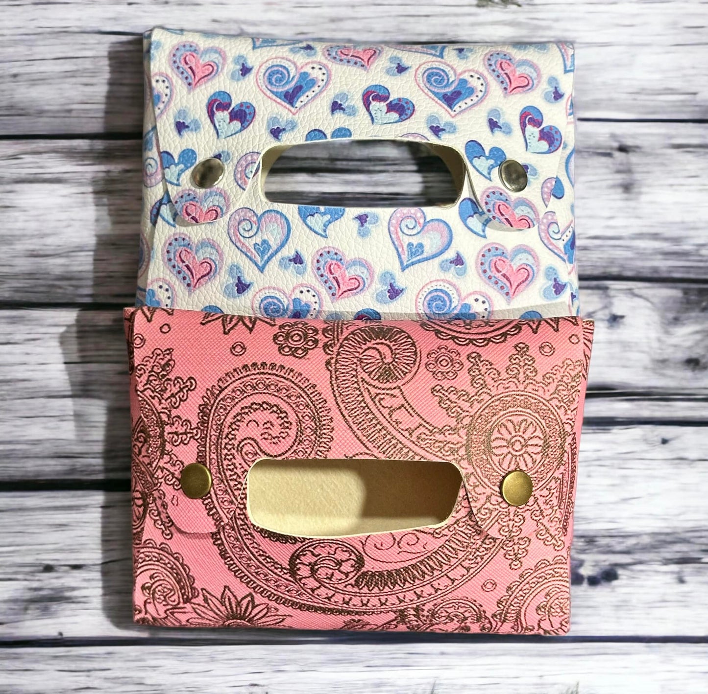 Pristine Tissue Holder Pattern