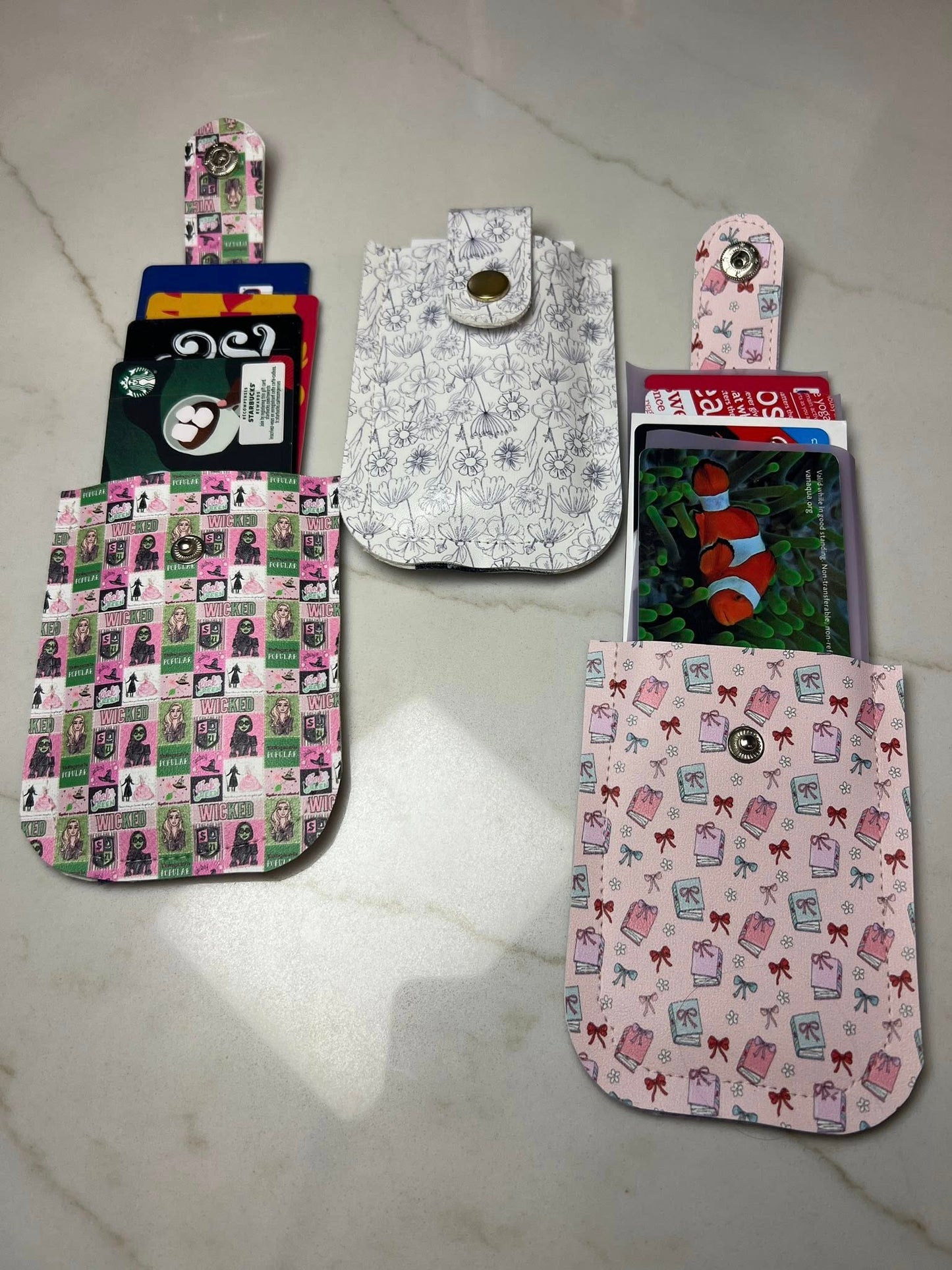 POCH - Pull-out Card Holder Pattern