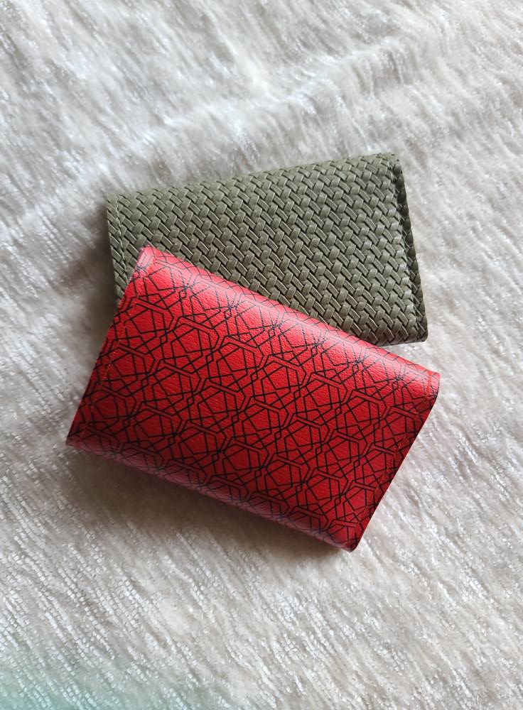 Mini Marvel Compact Wallet Pattern