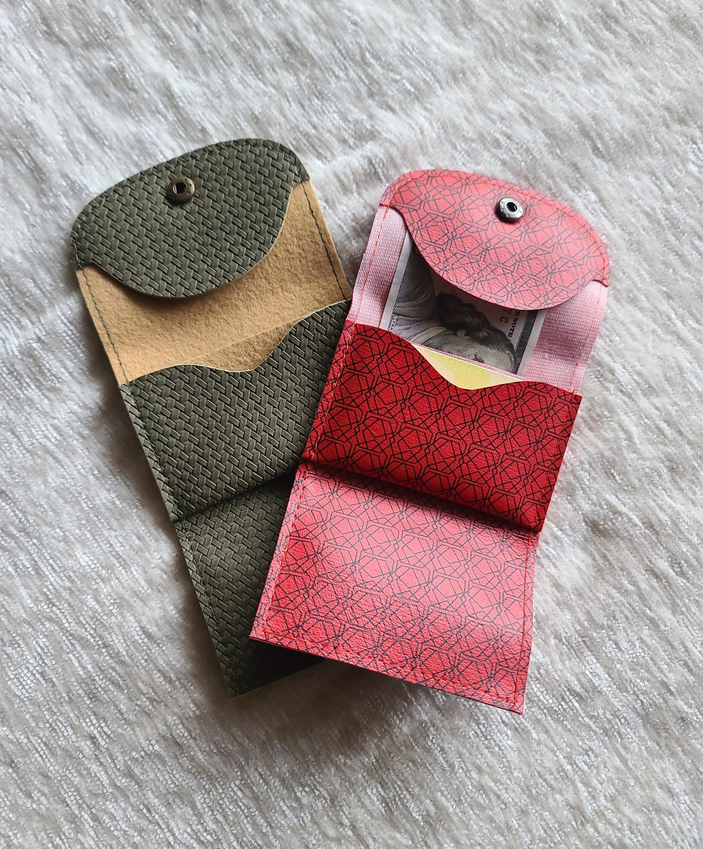 Mini Marvel Compact Wallet Pattern