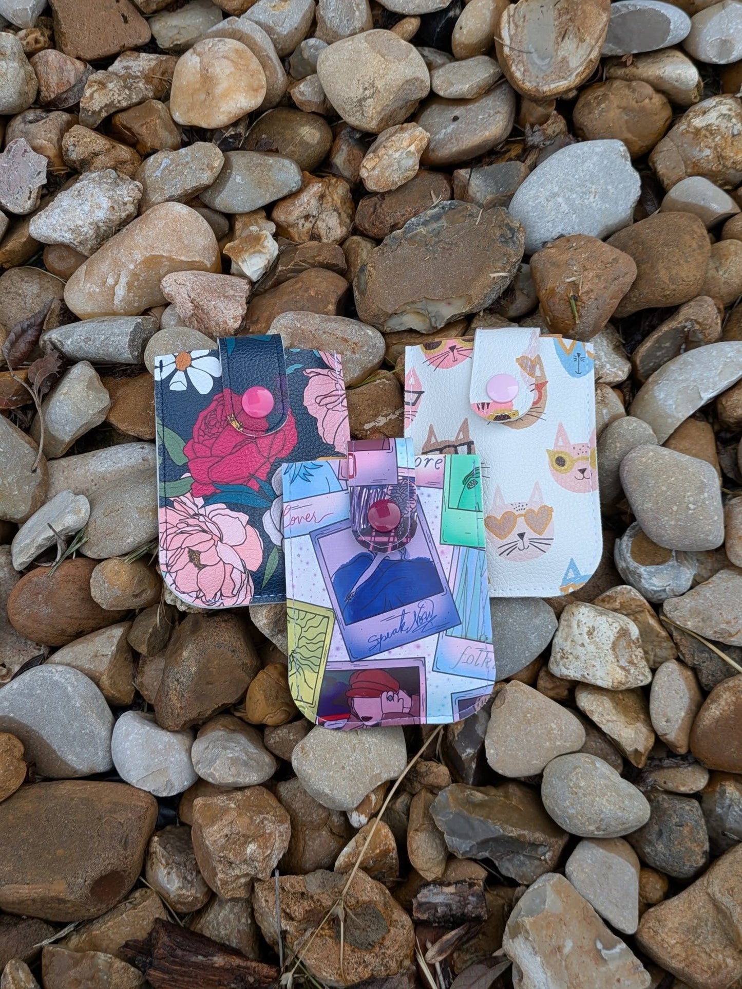POCH - Pull-out Card Holder Pattern