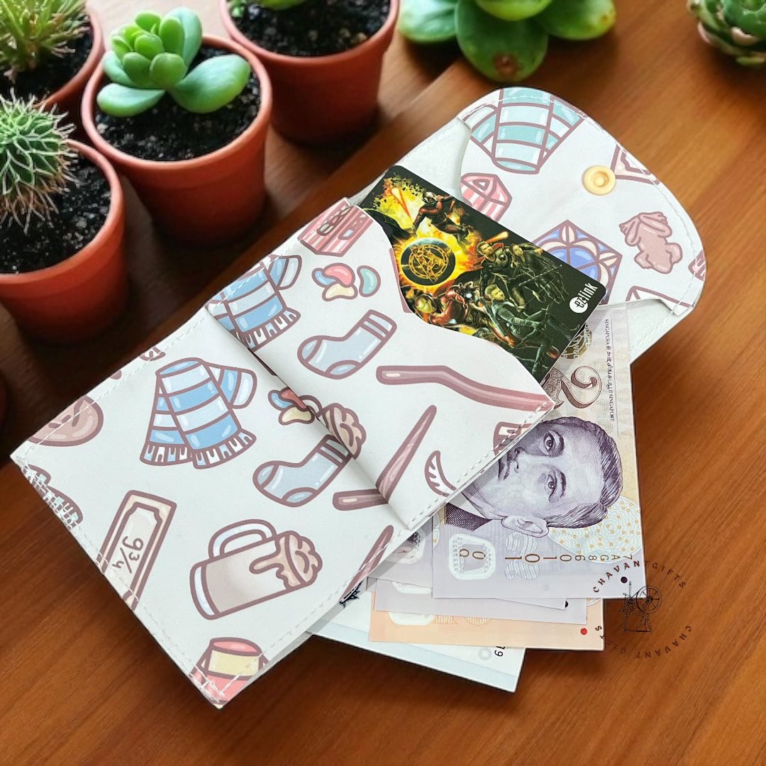 Mini Marvel Compact Wallet Pattern