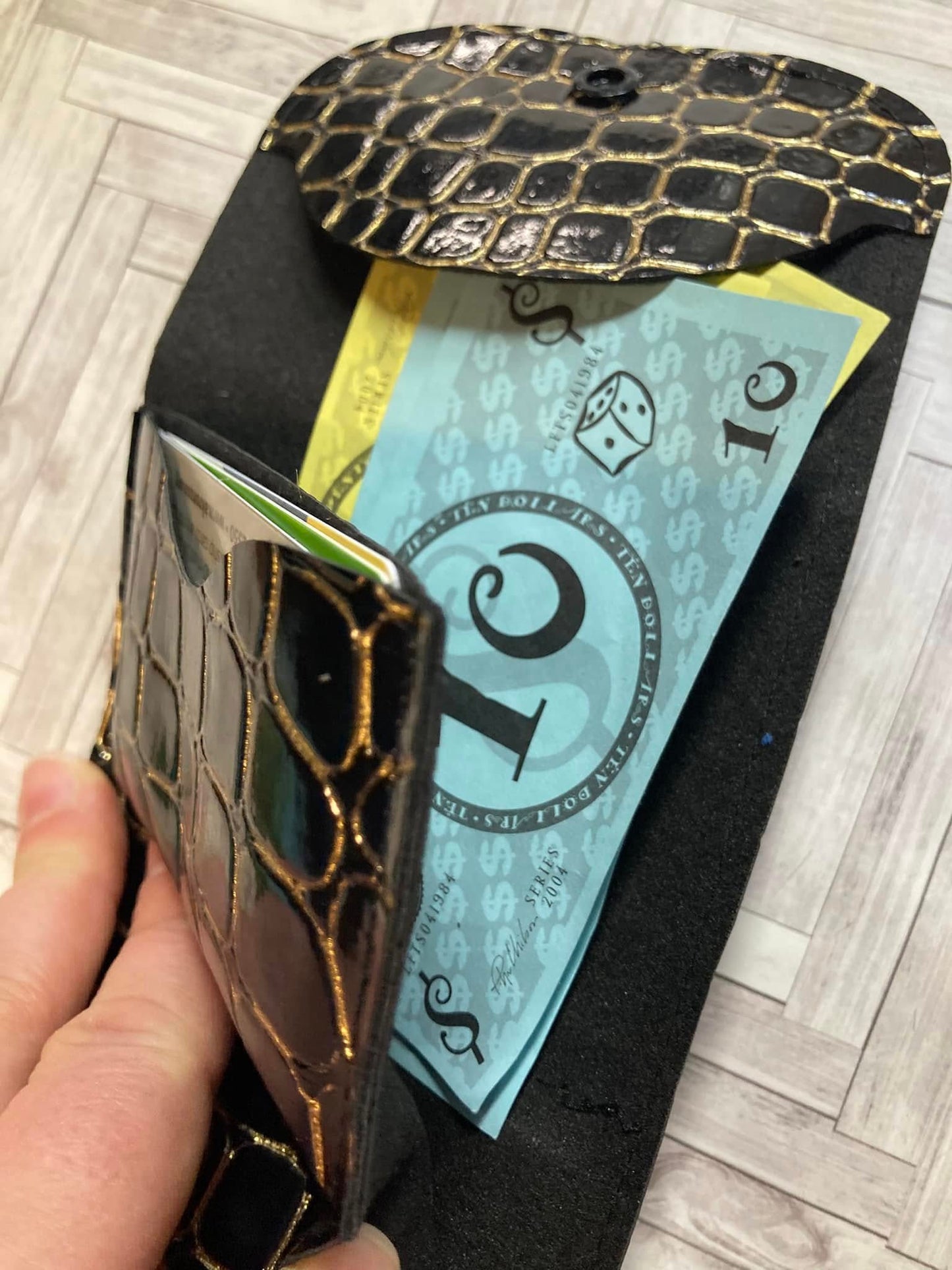 Mini Marvel Compact Wallet Pattern