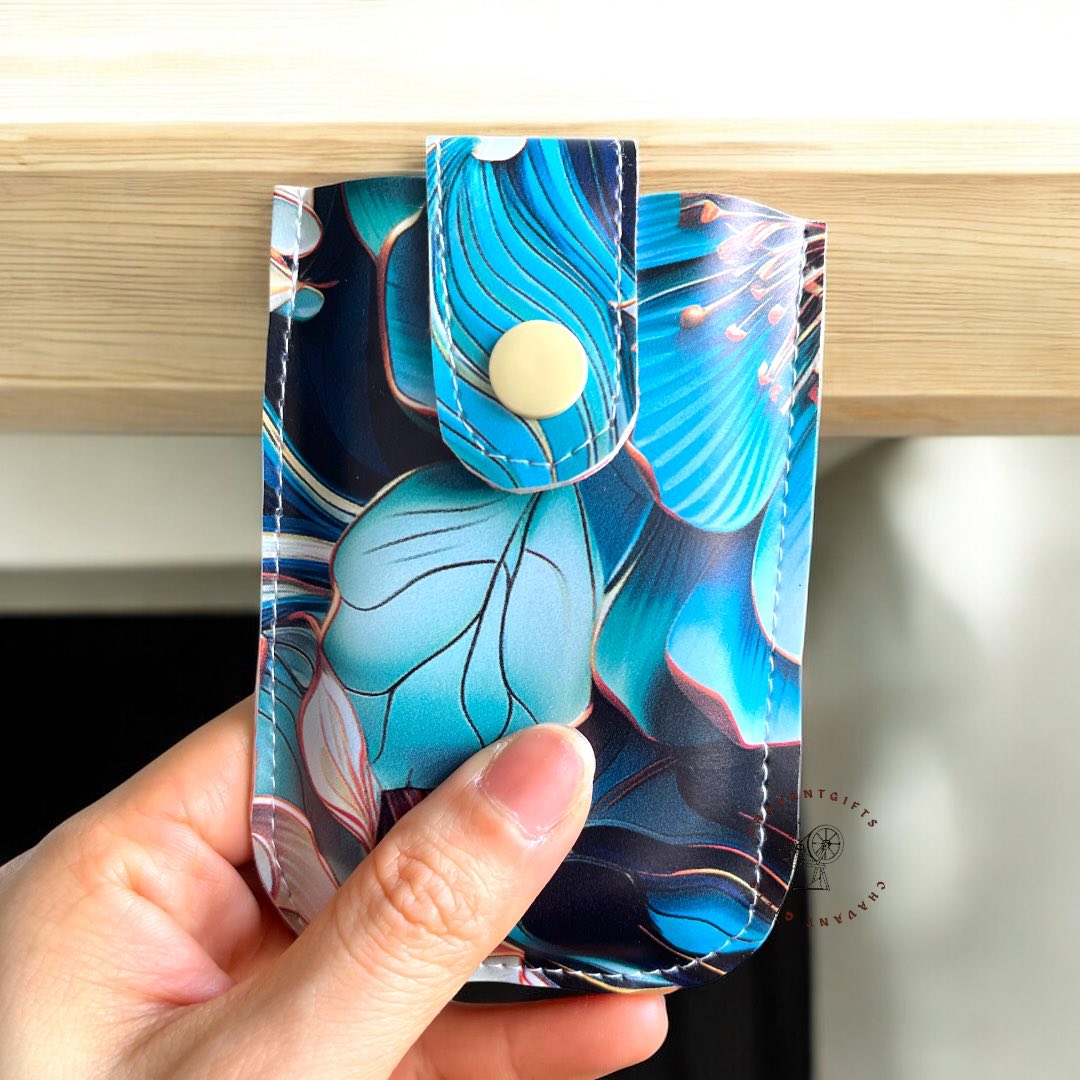 POCH - Pull-out Card Holder Pattern