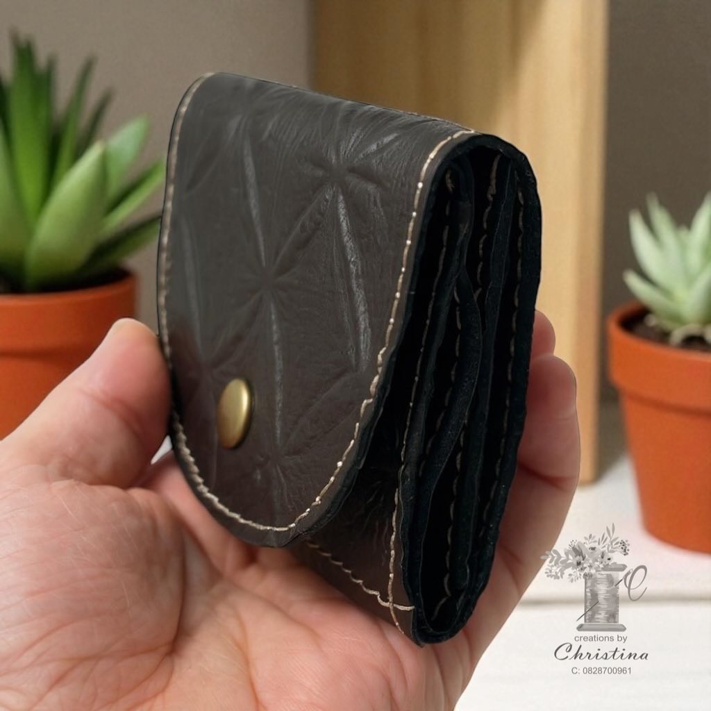 Mini Marvel Compact Wallet Pattern