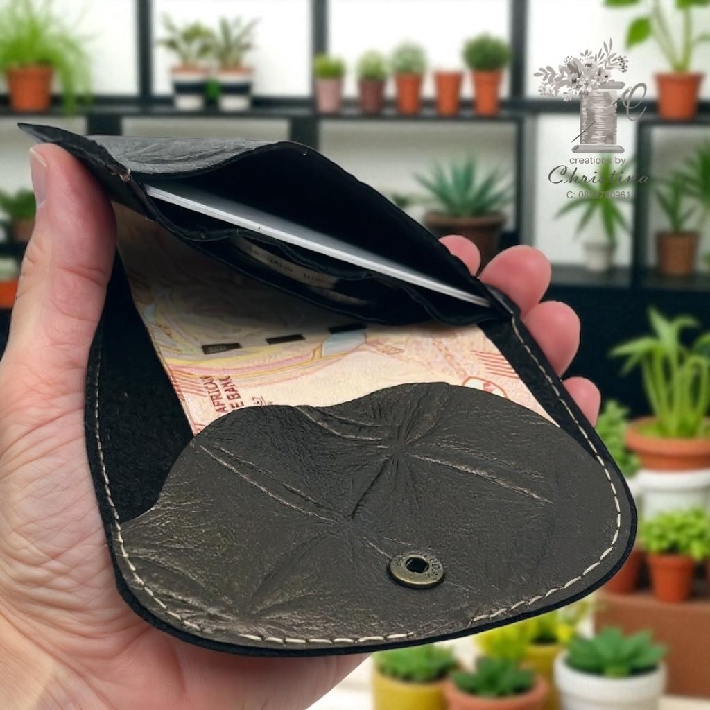 Mini Marvel Compact Wallet Pattern
