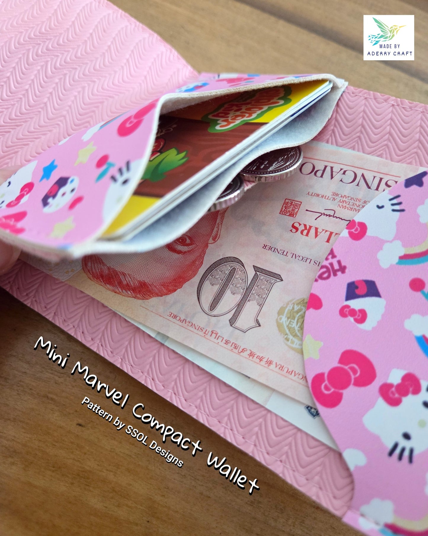 Mini Marvel Compact Wallet Pattern