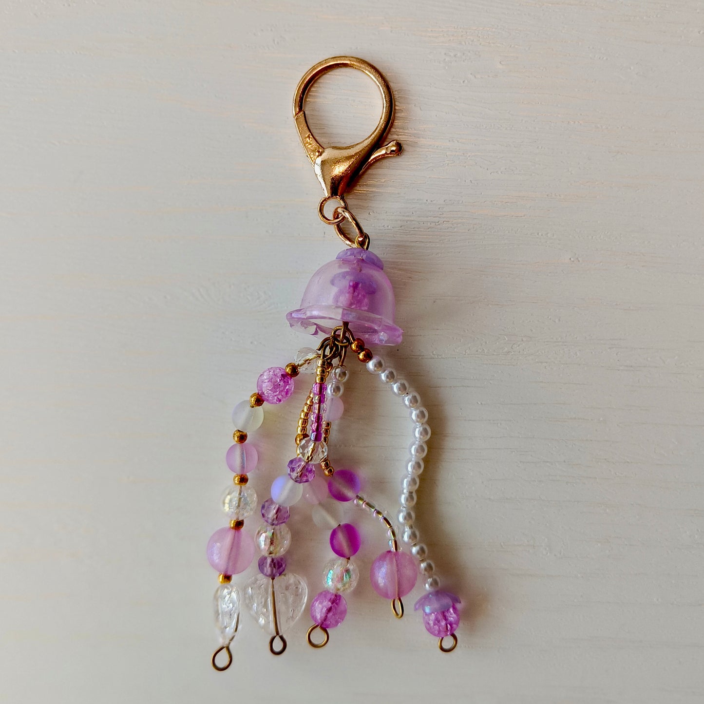 Beaded wire jellyfish keychain 02