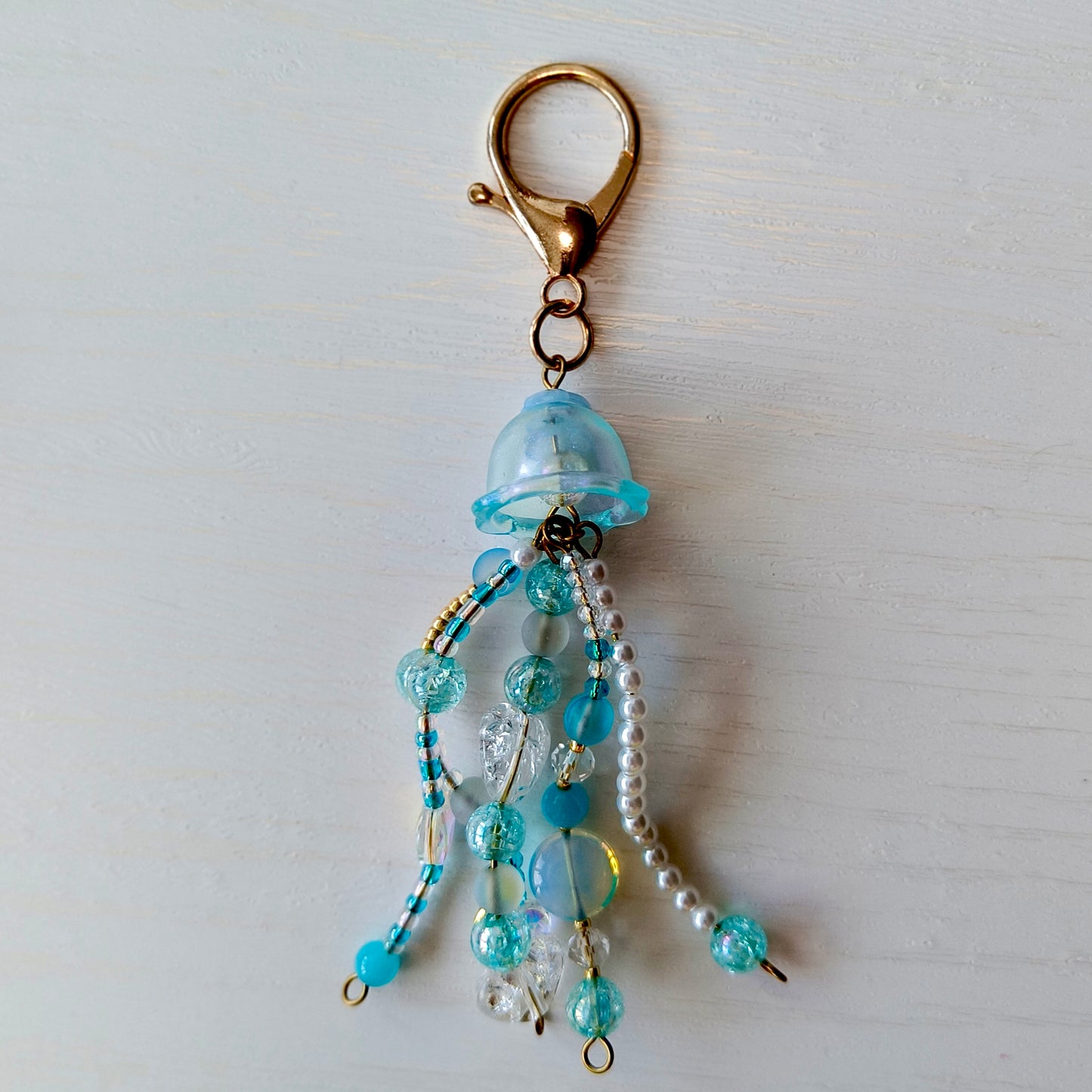 Beaded wire jellyfish keychain 03