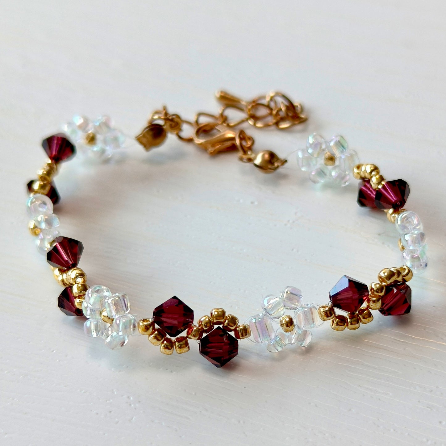 String bead bracelet 06
