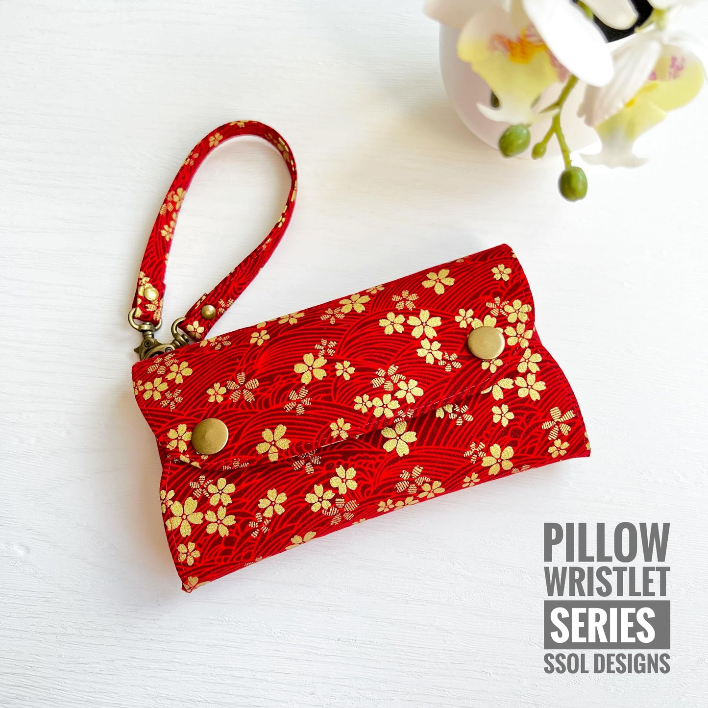 Pillow Wristlet Pattern