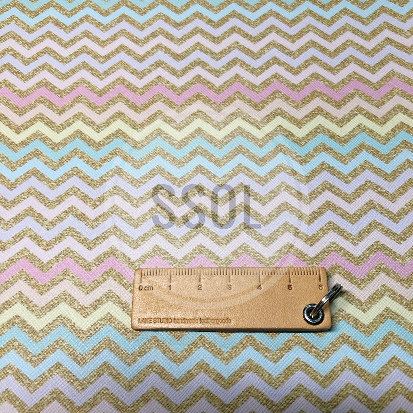 Vinyl/PU Leather - Chev01