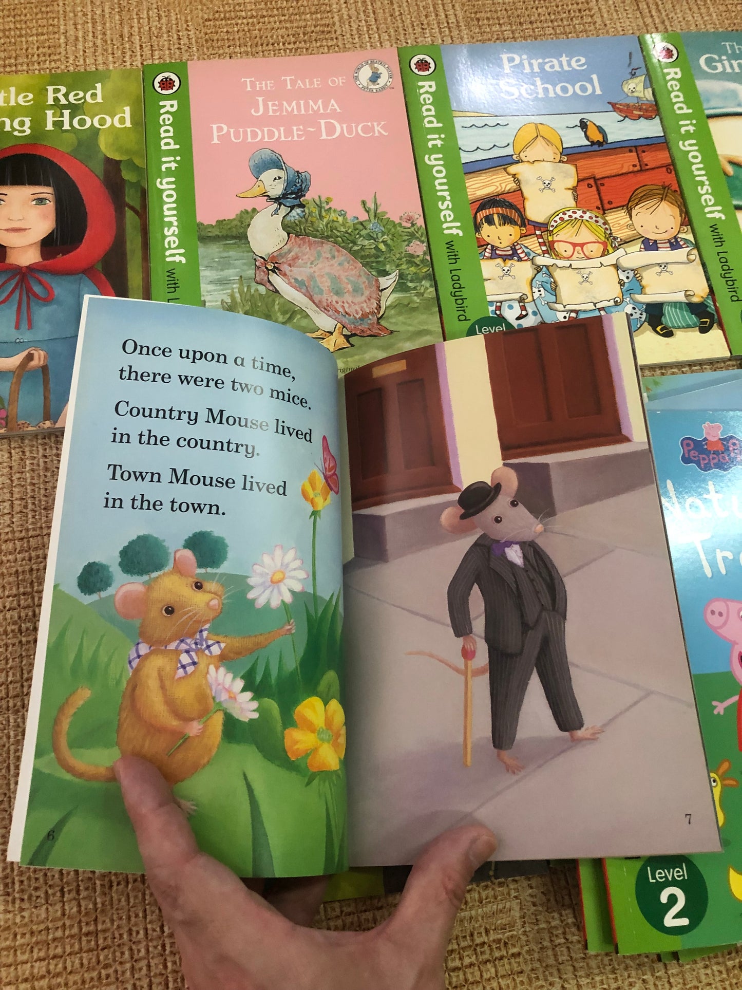 Read It Yourself - Level 2