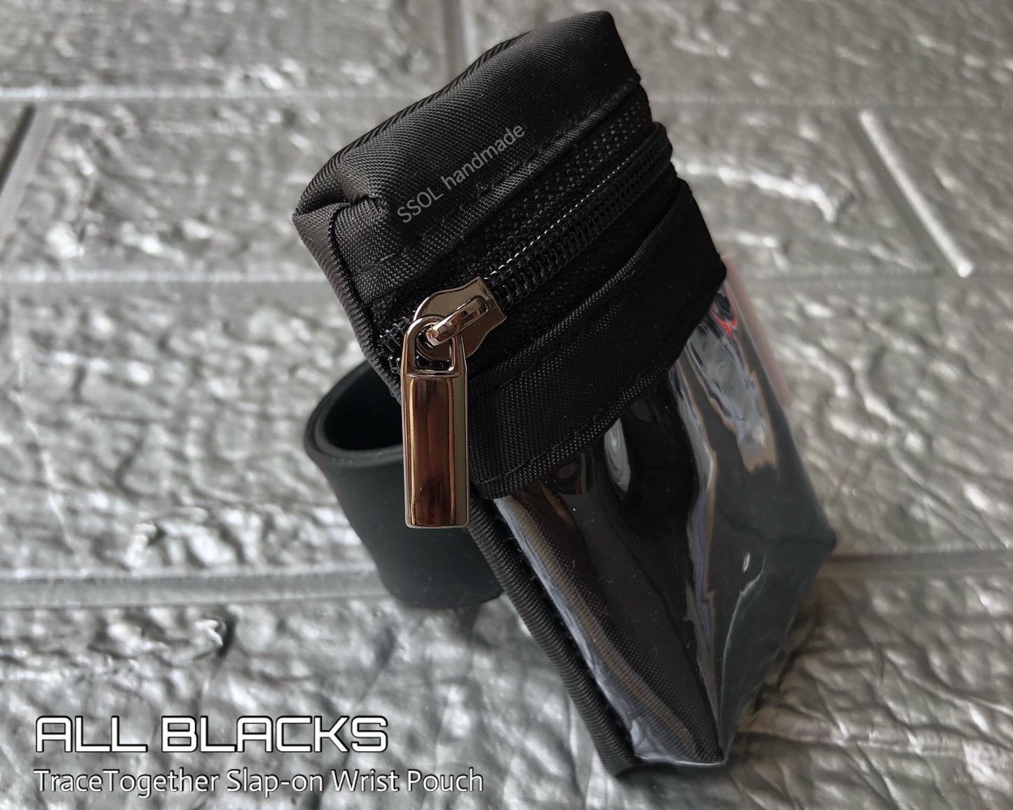 SG TraceTogether Wrist Pouch - All Blacks