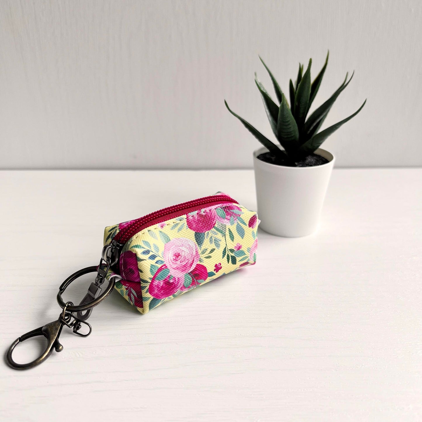 Vinyl Rolls - Vintage Roses
