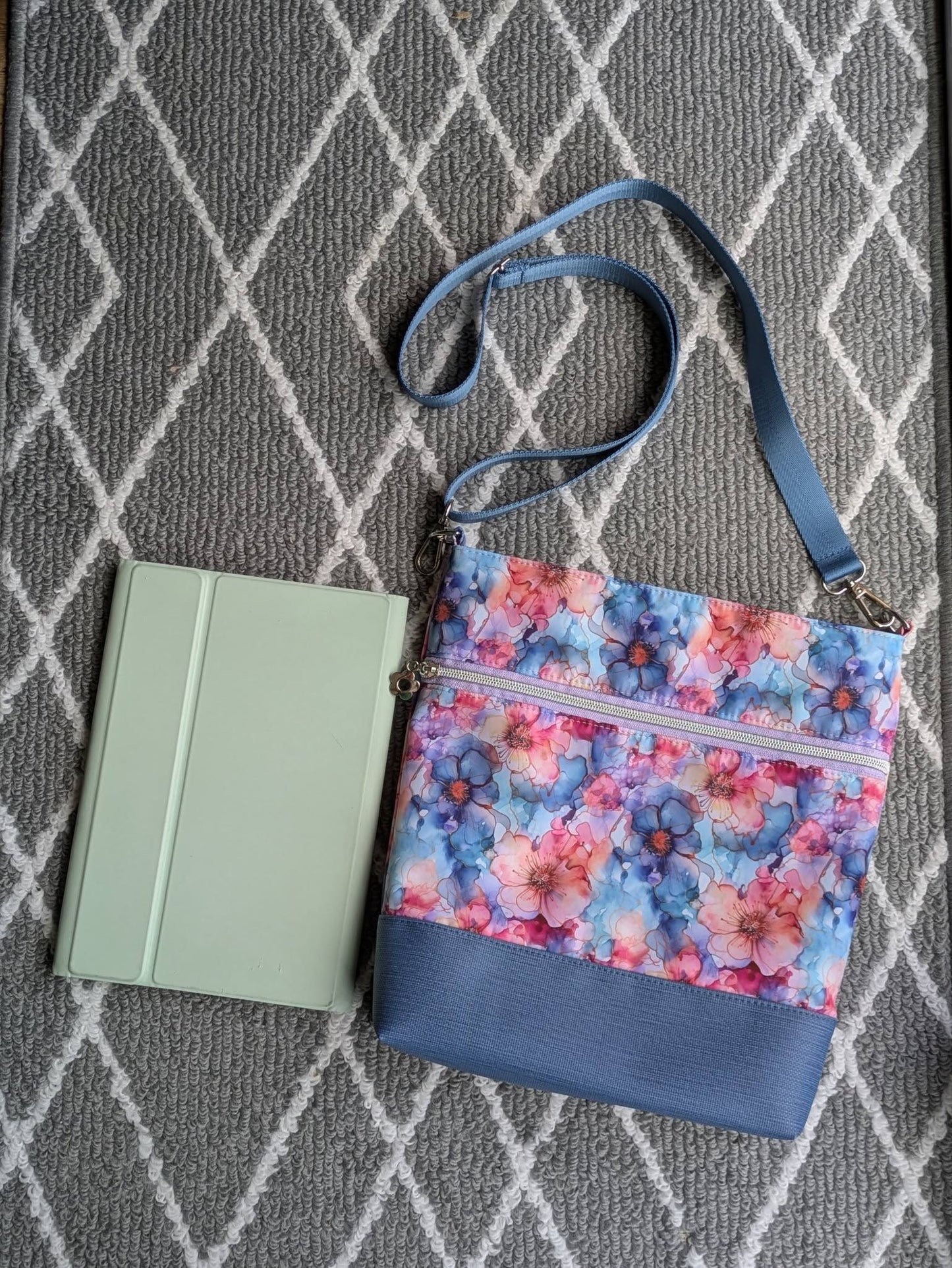 Wanderlust Tablet Bag Pattern