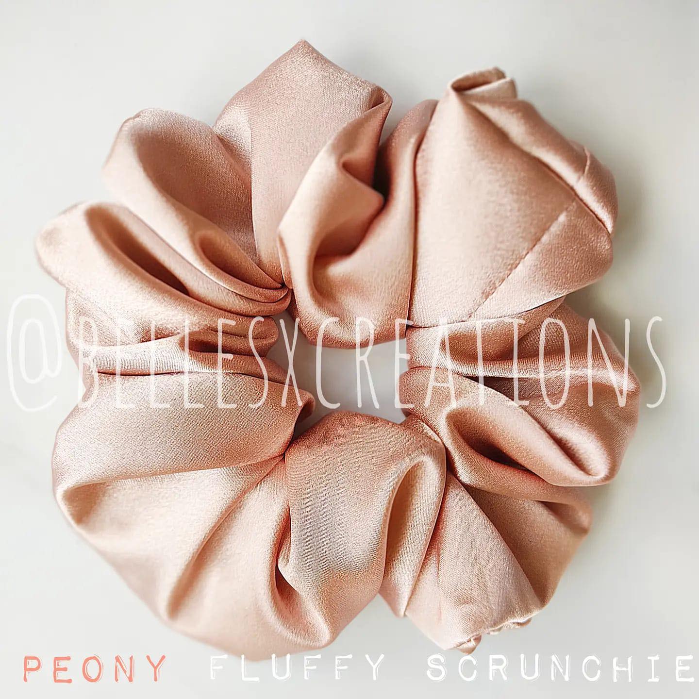 Mega Fluffy Scrunchie - Peony