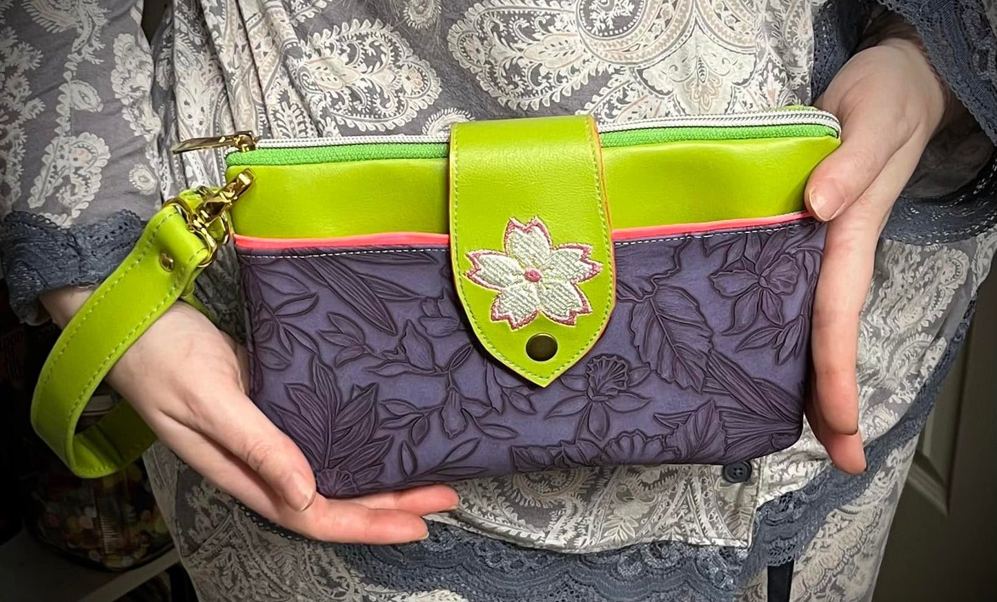 Sakura Wristlet Pattern