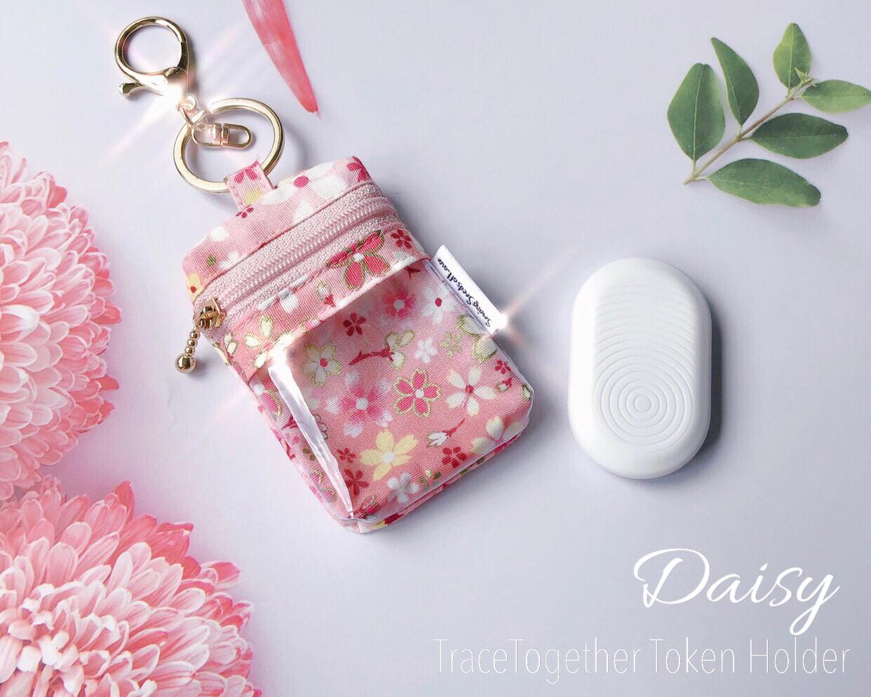 SG TraceTogether Token Holders - Daisy