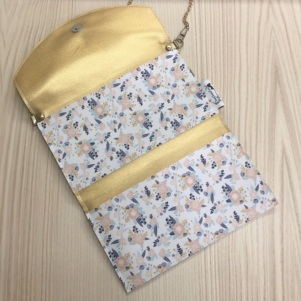 Vinyl Angbao Clutch Pattern (Free!)