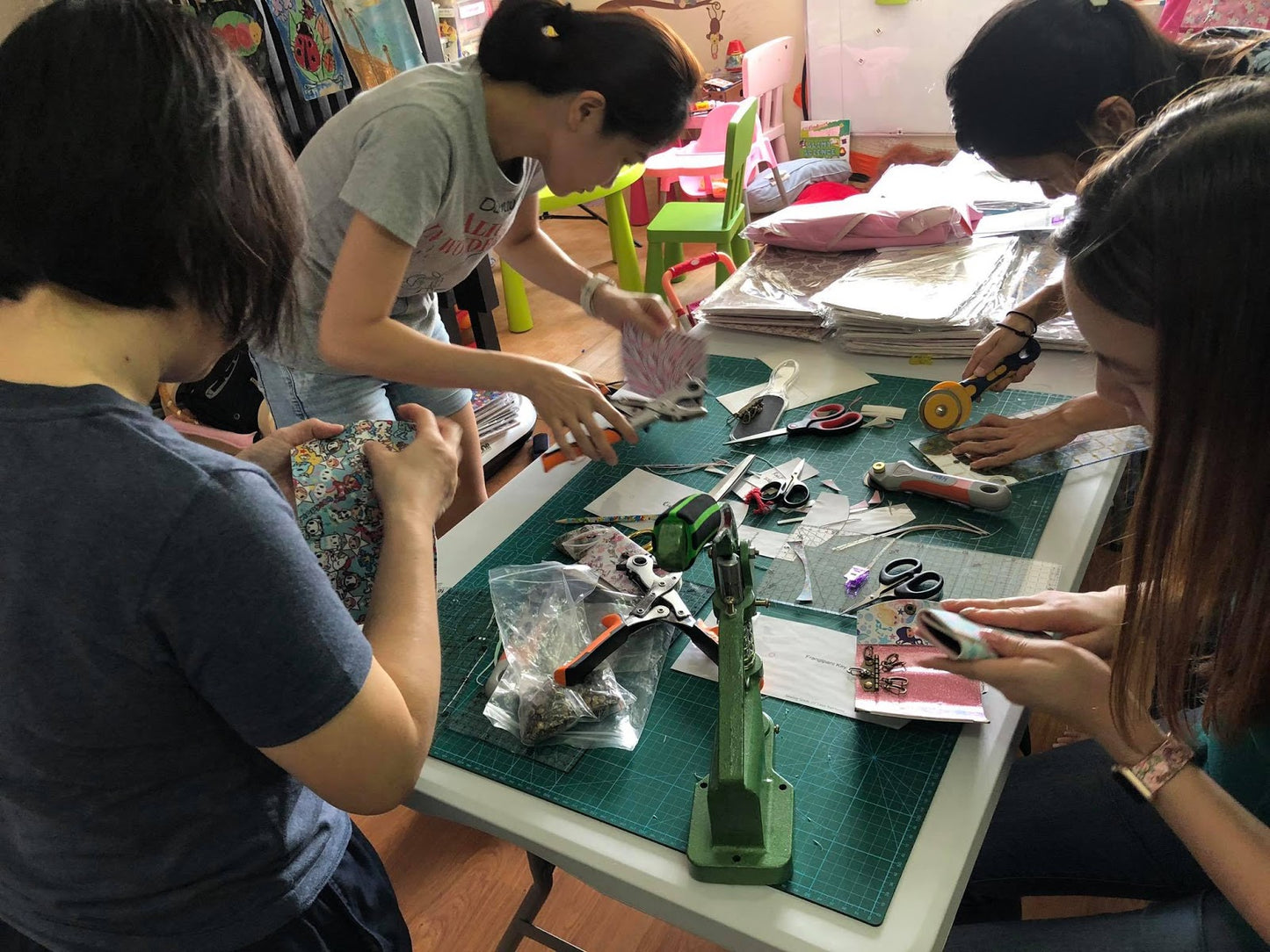 Seedlings 101 - Frangipani Key Pouch Workshop